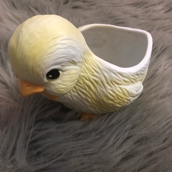 Chick with Bow Planter - Picture 5 of 6